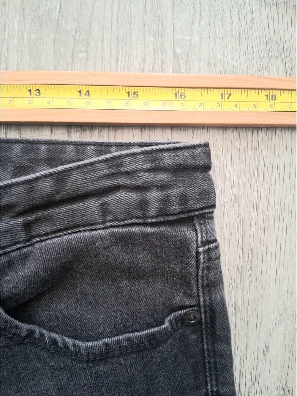 Tommy Hilfiger Women's Size 16, 33x27.5 Charcoal Black Denim Ankle Skinny Jeans - Picture 7 of 15